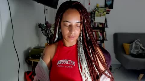 elizabeth  ju   online show from May 14, 9:57 pm