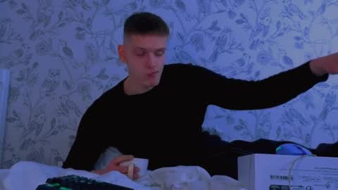 yrshela online show from April 2, 4:36 pm