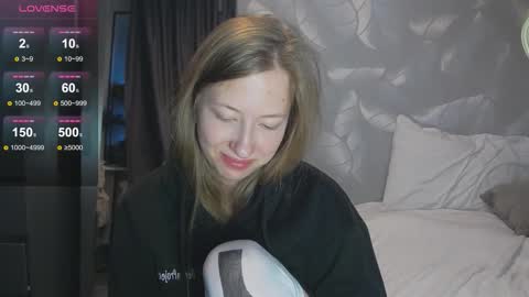 yuki_bloom online show from October 29, 8:38 am