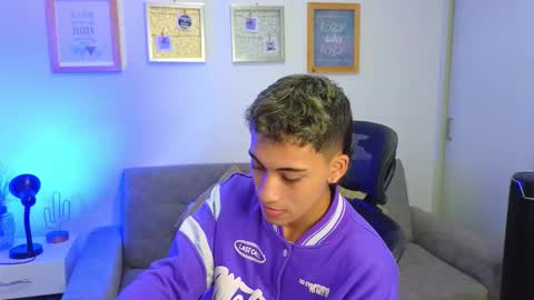 yulian_vasquez online show from November 29, 12:57 pm