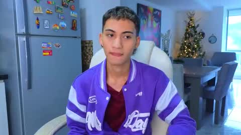 yulian_vasquez online show from November 16, 1:24 pm