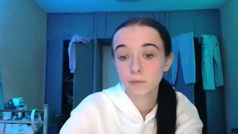 Yuliia online show from October 19, 9:36 am