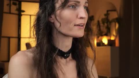 yulla dao online show from November 5, 5:37 pm