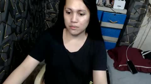 yumi online show from September 24, 2:24 pm