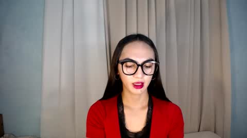 CALL ME YUMLEXX online show from June 28, 2:46 pm