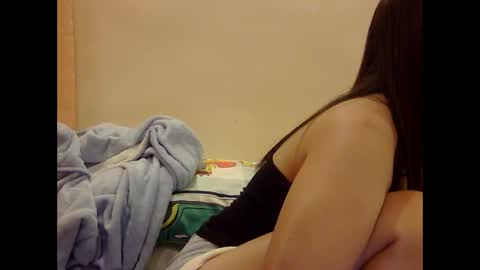 yummyclaya online show from March 14, 10:41 am