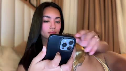 Goddes Renalyn online show from April 10, 8:24 pm