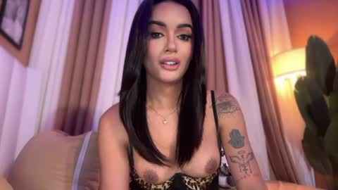 Goddes Renalyn online show from April 18, 7:58 pm