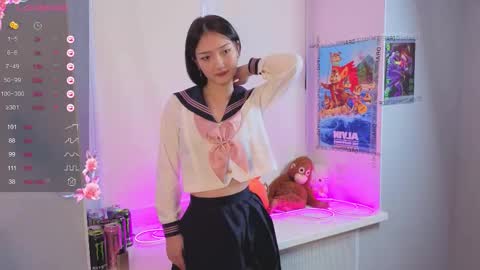yung_leana online show from November 27, 3:41 pm