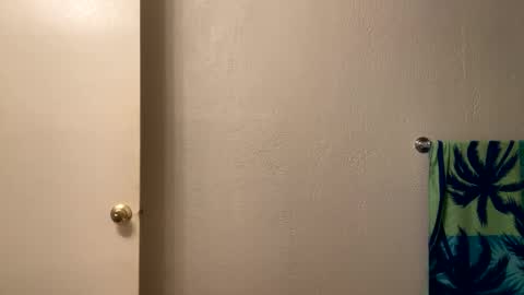 yungstudbev online show from February 11, 11:54 pm