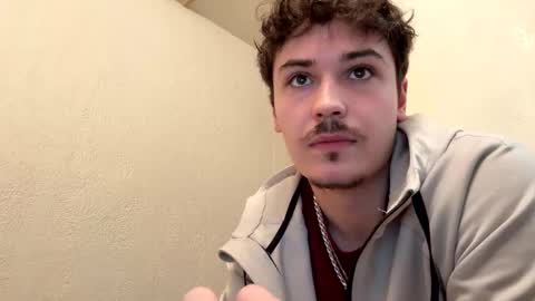 yungstudbev online show from October 26, 6:51 pm