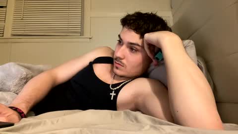 yungstudbev online show from March 6, 2:41 am