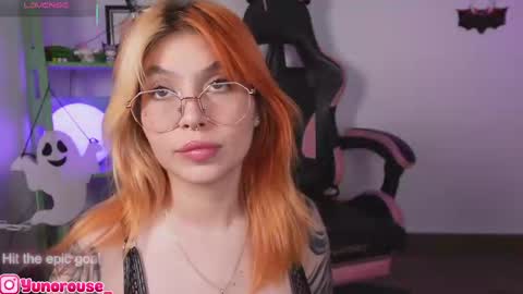 yunorose_ online show from November 10, 5:32 am