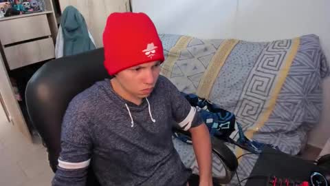 yurii_moody online show from February 24, 7:39 pm