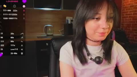 yuriski online show from June 9, 6:07 pm