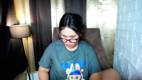 yuriyumixx_xoxo online show from November 13, 11:46 am