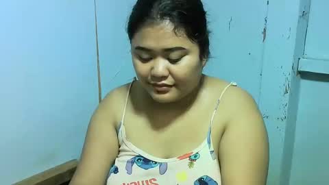 hi i am YvanVan online show from February 7, 1:15 am