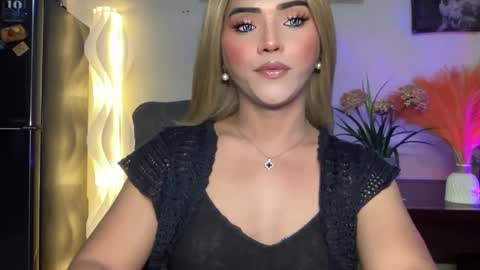 Miss Cali online show from January 26, 9:07 pm