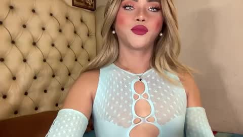 Miss Cali online show from February 1, 2:05 am