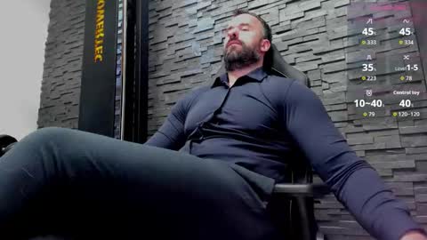 David online show from February 11, 11:30 pm