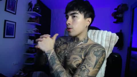 zac_muller1 online show from March 23, 9:03 am