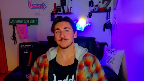 Snapshot of zach_rhyder chatting on October 21, 1:54 am Zach Rhyder online show from October 21, 1:54 am