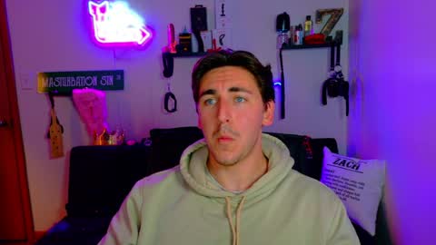 Zach Rhyder online show from April 9, 1:42 am