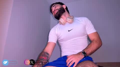 zack_sullivan22 online show from September 19, 2:37 am