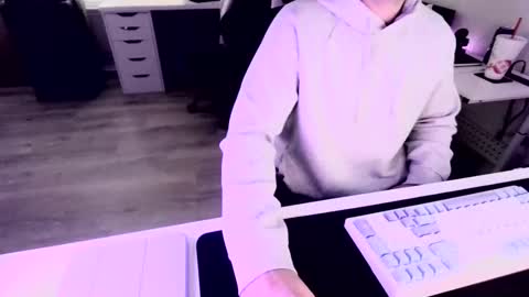 zadddysad online show from December 3, 7:36 pm