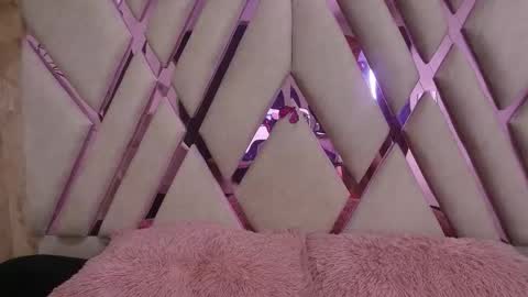 Claire  online show from September 27, 7:00 pm