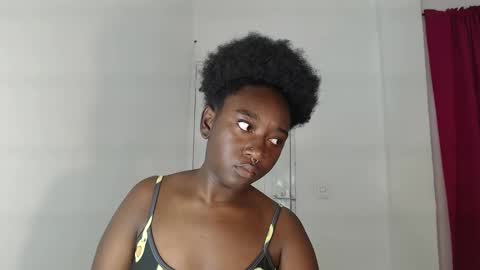 Snapshot of zahhysims chatting on February 2, 4:54 pm zahhy online show from February 2, 4:54 pm