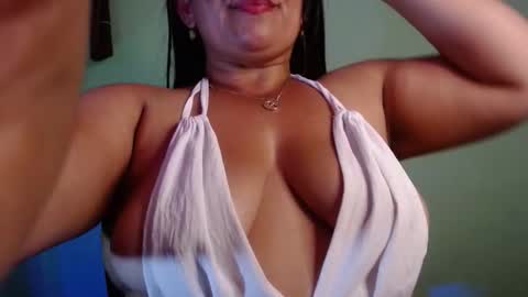 Zahi ... wants to play with everyone...yessss online show from April 15, 7:58 pm