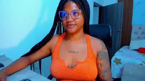 zahra_rose online show from January 6, 7:40 pm
