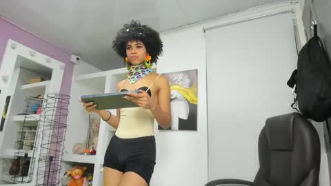 ZAIRA online show from February 7, 2:58 am