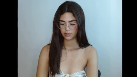 zairaeon online show from April 3, 8:05 pm