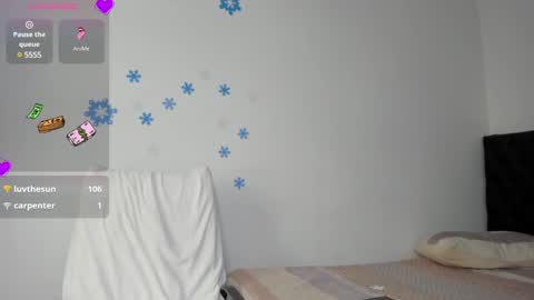 Zandra online show from December 20, 8:01 pm