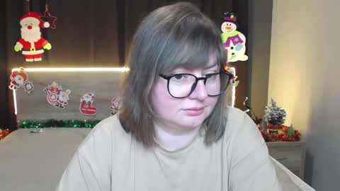 zannadreil online show from December 13, 7:53 pm