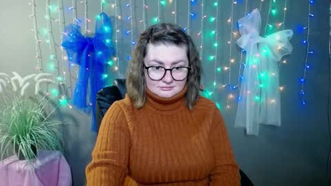 zannadreil online show from November 28, 7:21 pm