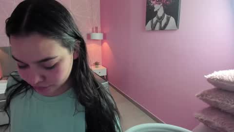 Zara Sweet  online show from March 6, 12:30 pm