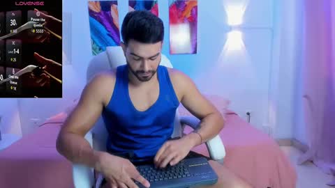 Snapshot of zarekfox chatting on October 6, 8:59 pm Zarek online show from October 6, 8:59 pm
