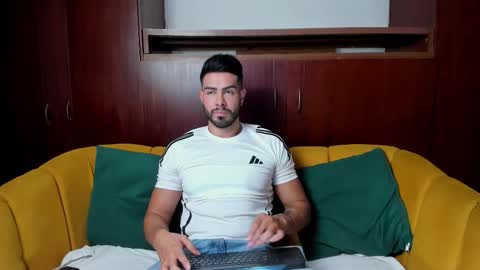 Snapshot of zarekfox chatting on September 22, 11:20 pm Zarek online show from September 22, 11:20 pm