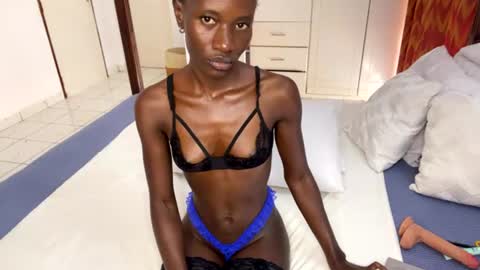 zaria_amara online show from July 28, 9:40 am