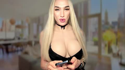 ZARINA online show from February 2, 8:51 pm