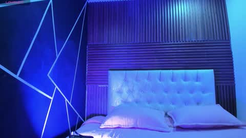 Zarina Waynne online show from March 17, 1:05 pm