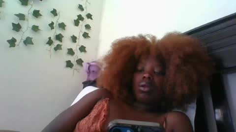 ZEEEE01 online show from April 12, 1:04 pm