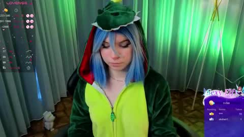 Snapshot of zelda_1 chatting on March 2, 12:43 pm Zelda online show from March 2, 12:43 pm