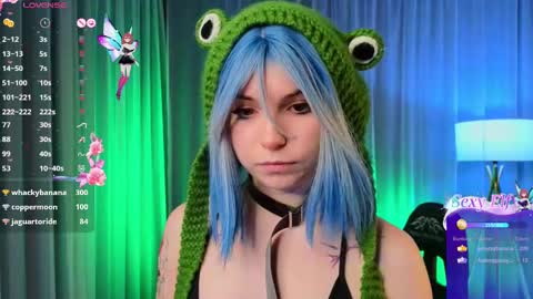 Snapshot of zelda_1 chatting on February 18, 9:20 pm Zelda online show from February 18, 9:20 pm
