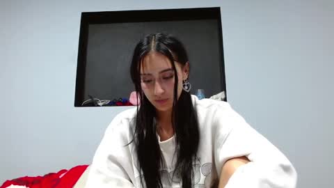 Zelda And Kuro online show from November 16, 5:09 am