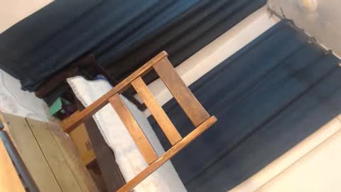 zemi_max online show from February 26, 3:15 pm