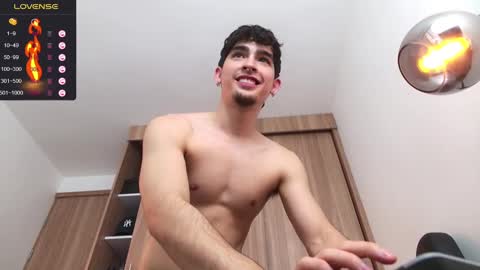 Snapshot of zenn_rush chatting on December 30, 3:12 pm Zenn online show from December 30, 3:12 pm